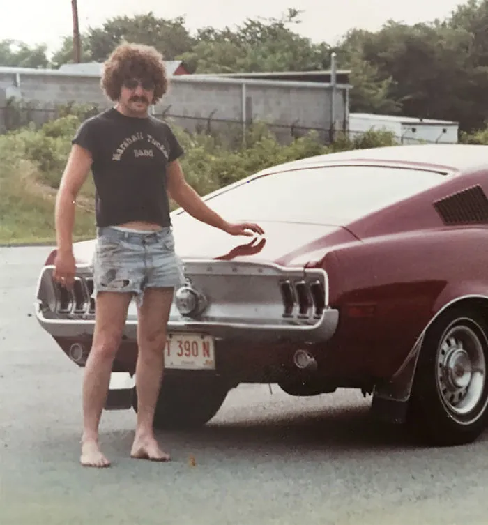 1970s Pics Of Men's Shorts Show A Forgotten Fashion Trend That Made Men Cool