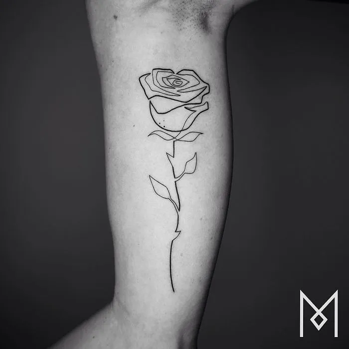 10+ Tatuajes hechos con una sola línea continua, por el tatuador Mo Ganji