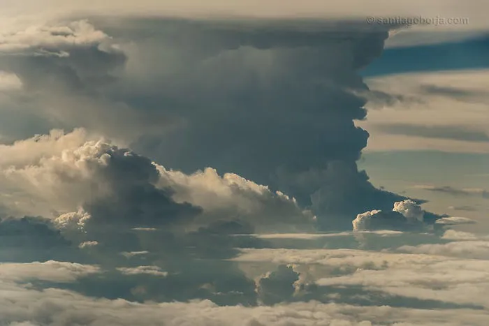 Desarrollo vertical sobre Ecuador
