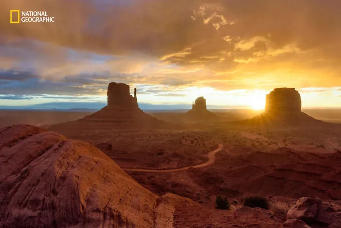 'the Moment The Sun Peeked Above The Horizon' Nat Geo Nature Photography Have Been Selected For The Contest.