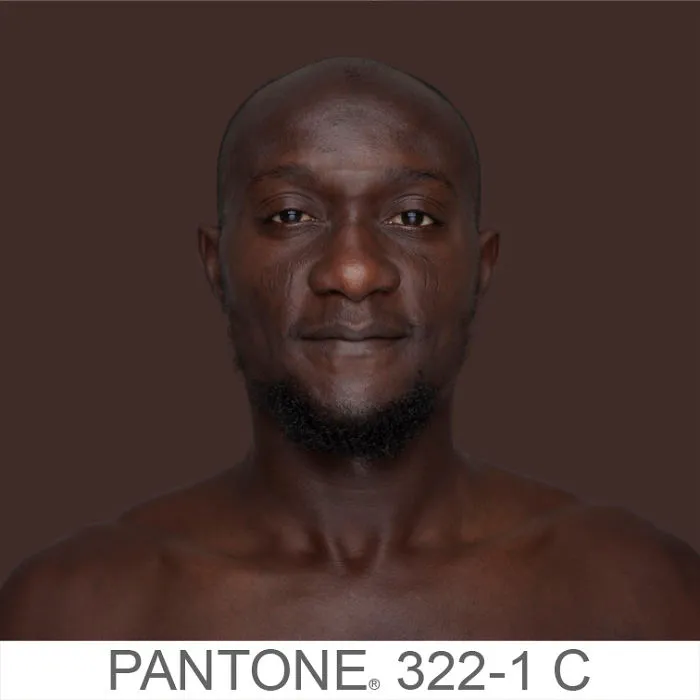 Esta fotógrafa intenta retratar cada tono de piel para un proyecto Pantone humano