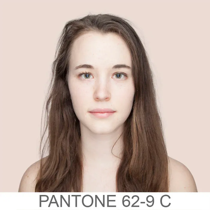 Esta fotógrafa intenta retratar cada tono de piel para un proyecto Pantone humano