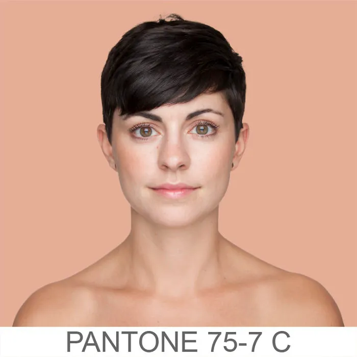 Esta fotógrafa intenta retratar cada tono de piel para un proyecto Pantone humano