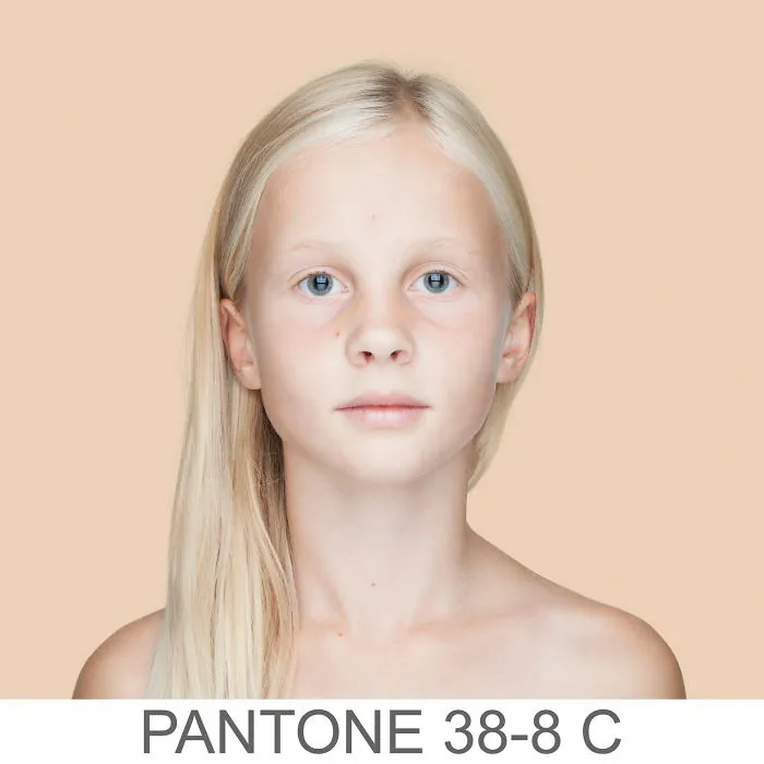 Esta fotógrafa intenta retratar cada tono de piel para un proyecto Pantone humano