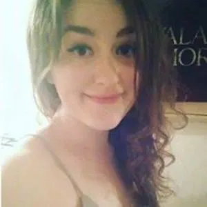 Lucy Askew