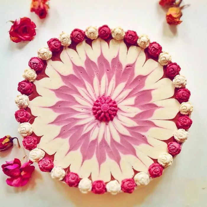 This German Confectioner Makes The Most Beautiful Raw Vegan Cakes Ever