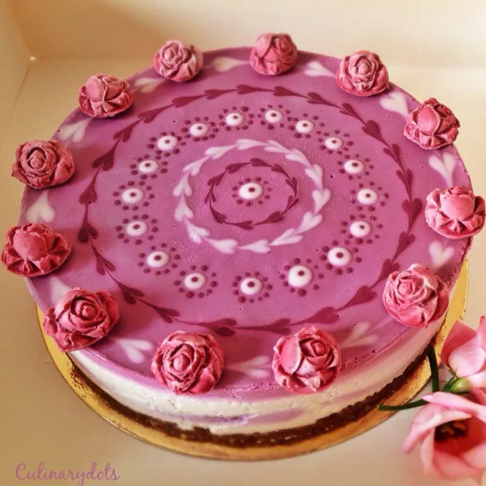 This German Confectioner Makes The Most Beautiful Raw Vegan Cakes Ever