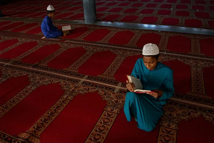 26 Photographs That May Completely Change Your Point Of View About Religion, Forever