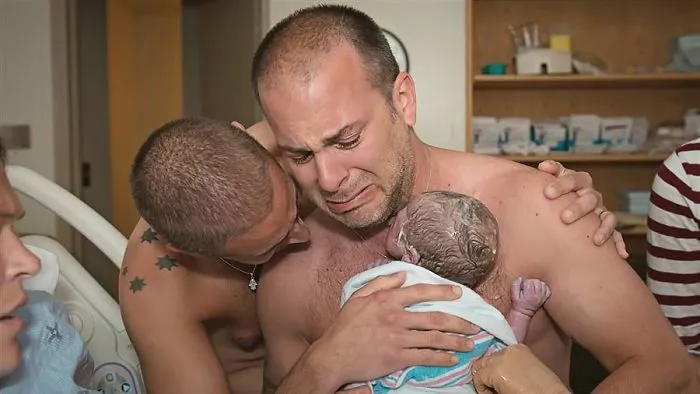 100 Powerful Photos Of Dads In The Delivery Room To Celebrate Father's Day