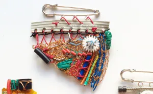 I Make Brooches By Knitting Cables