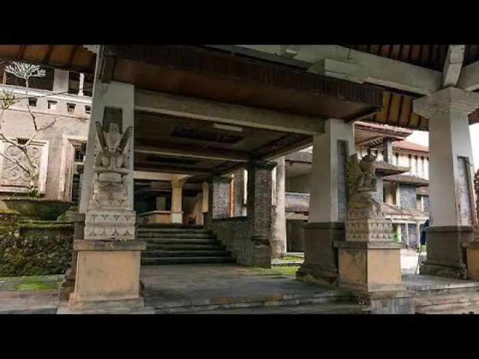 Inside The Ghost Palace Hotel Is Located In Central Bali, 50kms From Kuta On The Road
