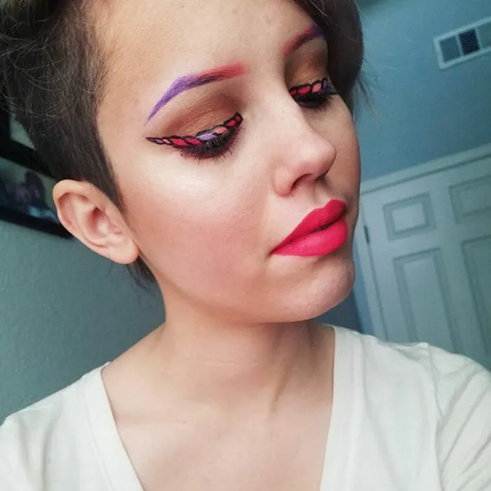 Unicorn Eyeliner Is A Thing Now And It Looks Extra Magical