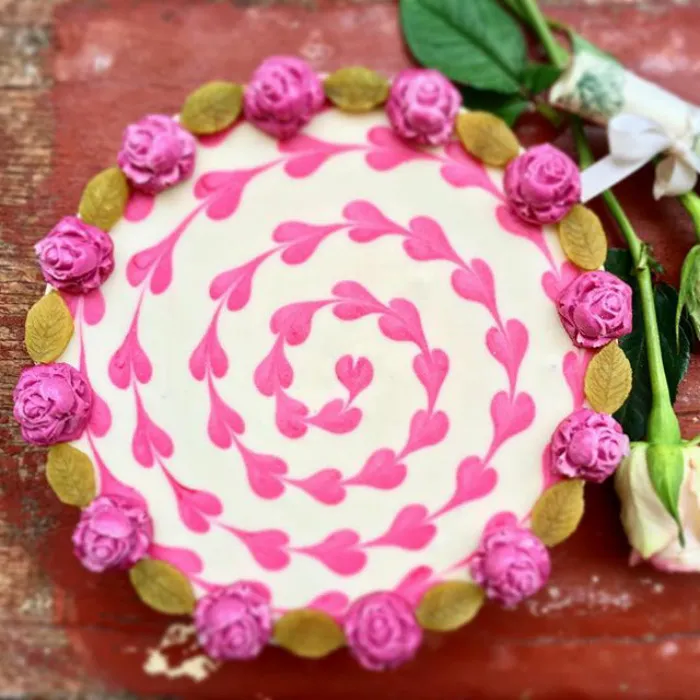 This German Confectioner Makes The Most Beautiful Raw Vegan Cakes Ever