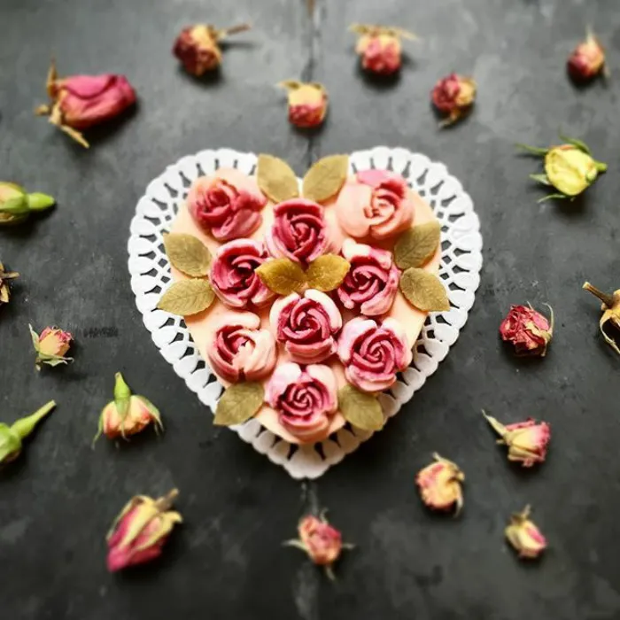 This German Confectioner Makes The Most Beautiful Raw Vegan Cakes Ever