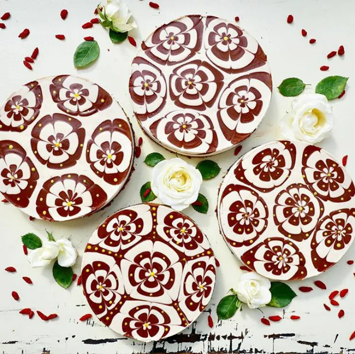 This German Confectioner Makes The Most Beautiful Raw Vegan Cakes Ever