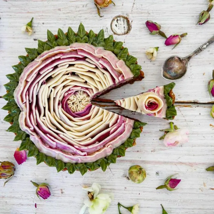 This German Confectioner Makes The Most Beautiful Raw Vegan Cakes Ever