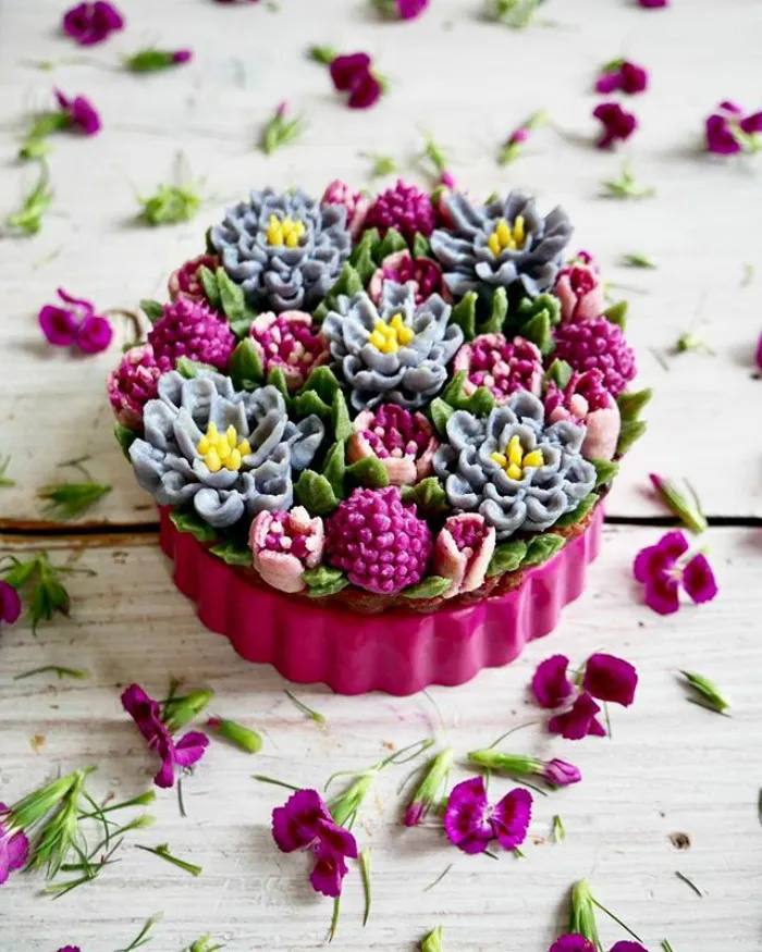 This German Confectioner Makes The Most Beautiful Raw Vegan Cakes Ever