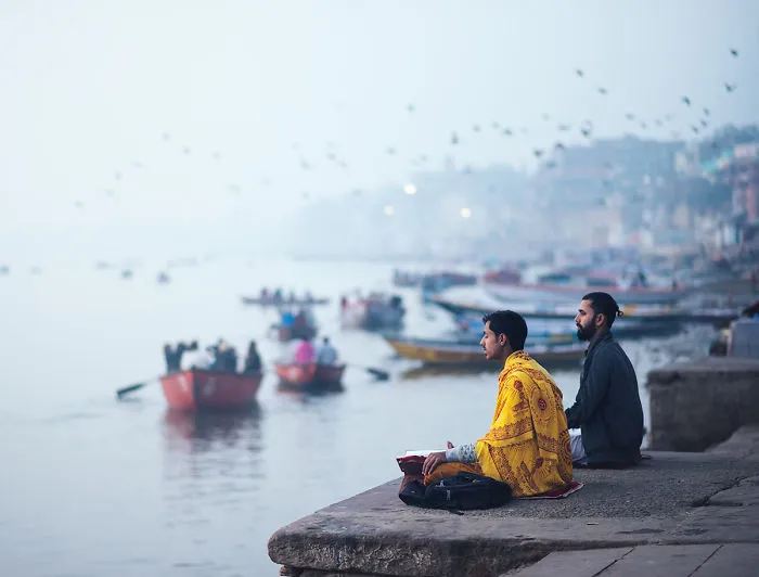 I Traveled To World's One Of The Oldest City To Photograph Its People And Spiritual Atmosphere
