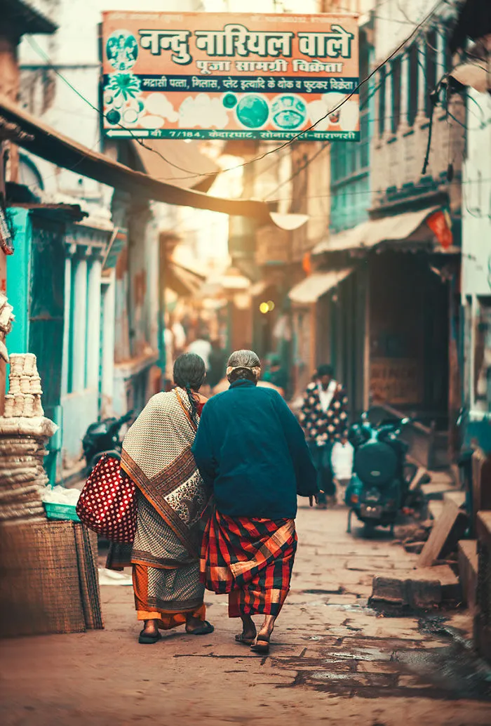 I Traveled To World's One Of The Oldest City To Photograph Its People And Spiritual Atmosphere