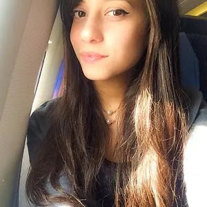Tania Iskandar