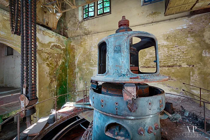 I Photographed This Beautiful Abandoned Powerplant