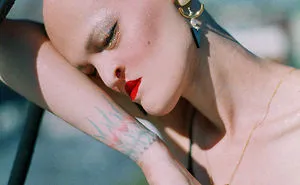 Meet Melanie Gaydos, 28-Year-Old Model With A Rare Genetic Disorder Who Broke All Fashion Stereotypes