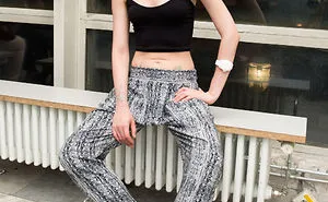 Meet Melanie Gaydos, 28-Year-Old Model With A Rare Genetic Disorder Who Broke All Fashion Stereotypes