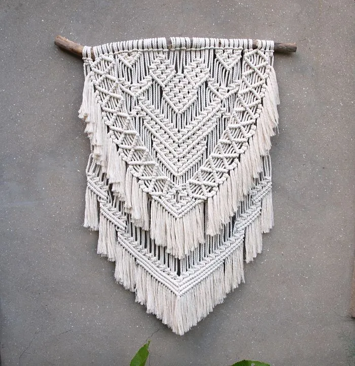 Rope + Driftwood = Boho Wall Hanging
