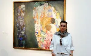Romanian Artist Stefania Nistoreanu Sells Painting Using Bitcoin