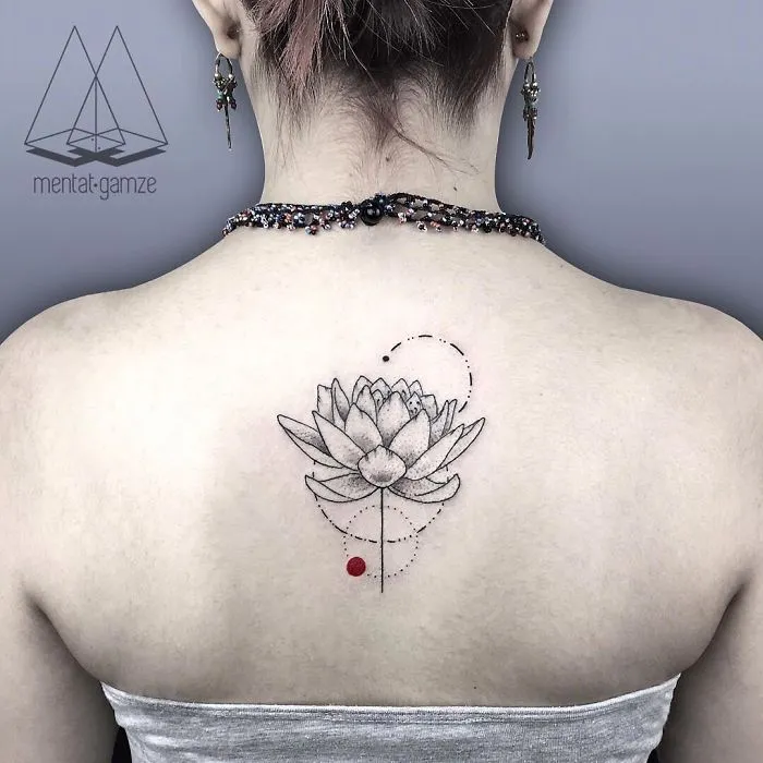 El punto rojo: dejé mi aburrido empleo para ser tatuador, he aquí los resultados