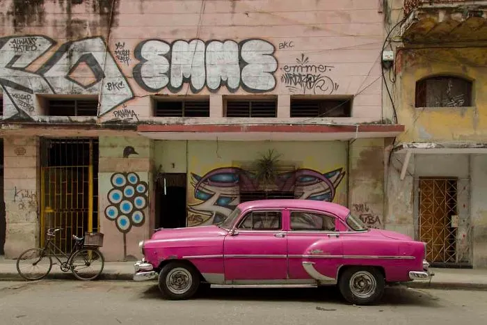 Fotografías De Viejos Coches Americanos En Cuba.