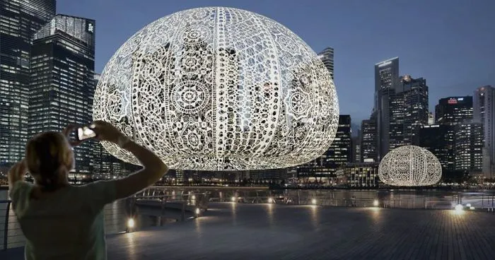50 People Spend 2 Months To Crochet Giant Urchins Above Singapore's Marina That Each Weight 220 Lbs (100Kg)