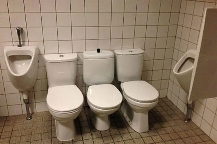 Para cuando quieres ir al baño con los amigos