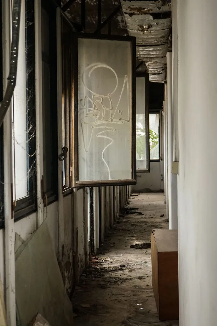A Walk Through The Abandoned Athens International Airport