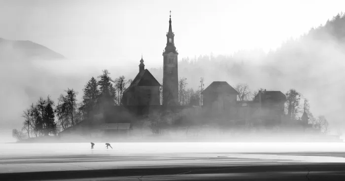 I Photographed Lake Bled When It Was Frozen (And Saw White Walkers)