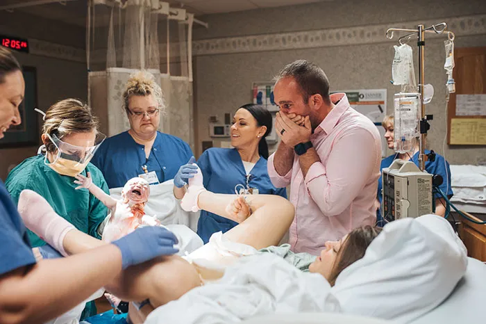 100 Powerful Photos Of Dads In The Delivery Room To Celebrate Father's Day