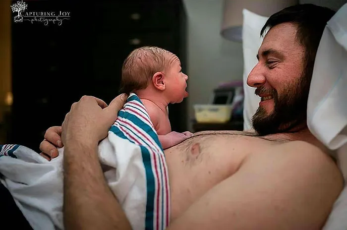 100 Powerful Photos Of Dads In The Delivery Room To Celebrate Father's Day