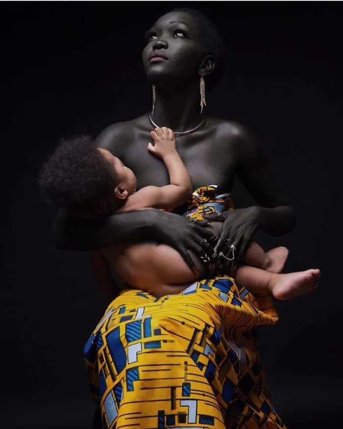 The Queen Of Darkness: Model With Very Dark Skin Has Become An Instagram Star