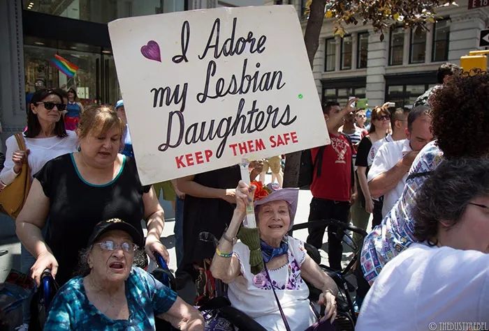 30 Amazing Parents Supporting Their LGBT Kids This Pride Month