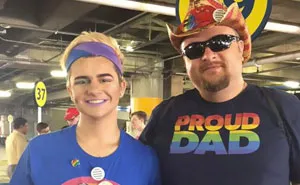 30 Amazing Parents Supporting Their LGBT Kids This Pride Month