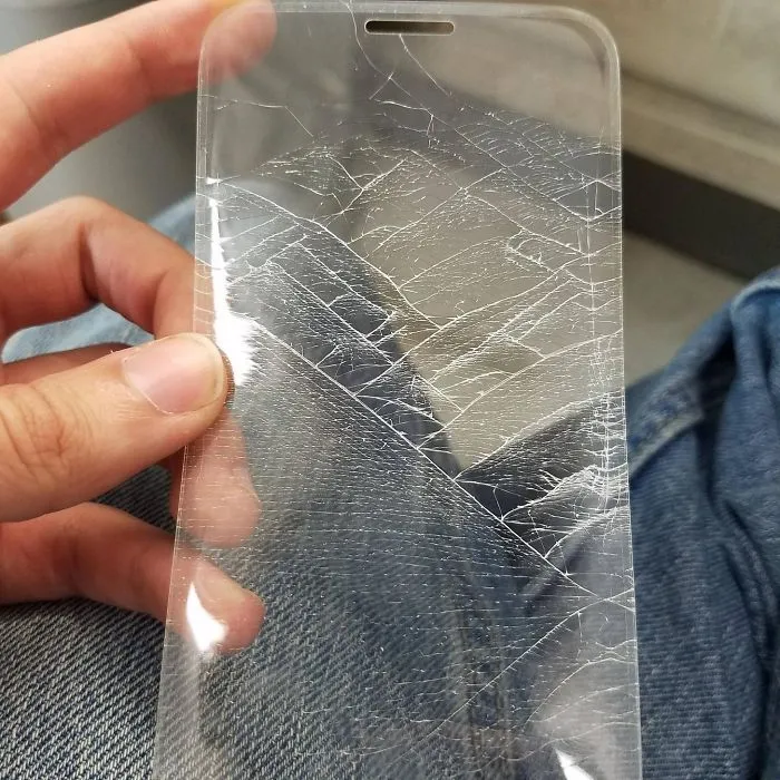 The Way This Tempered Glass Broke Looks Kinda Like Mountains