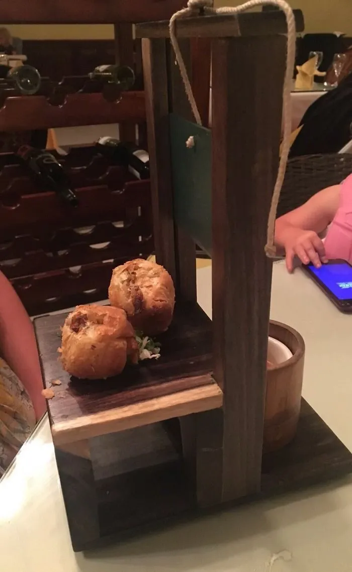 Parece que hay que guillotinar la comida