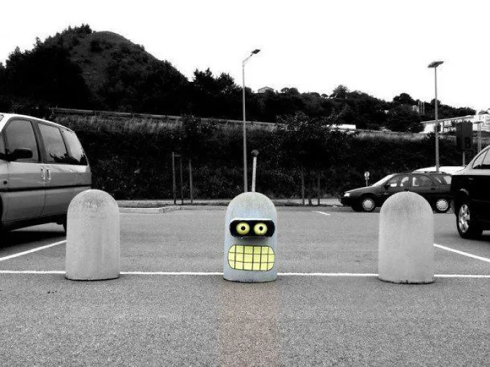 Bender en el aparcamiento
