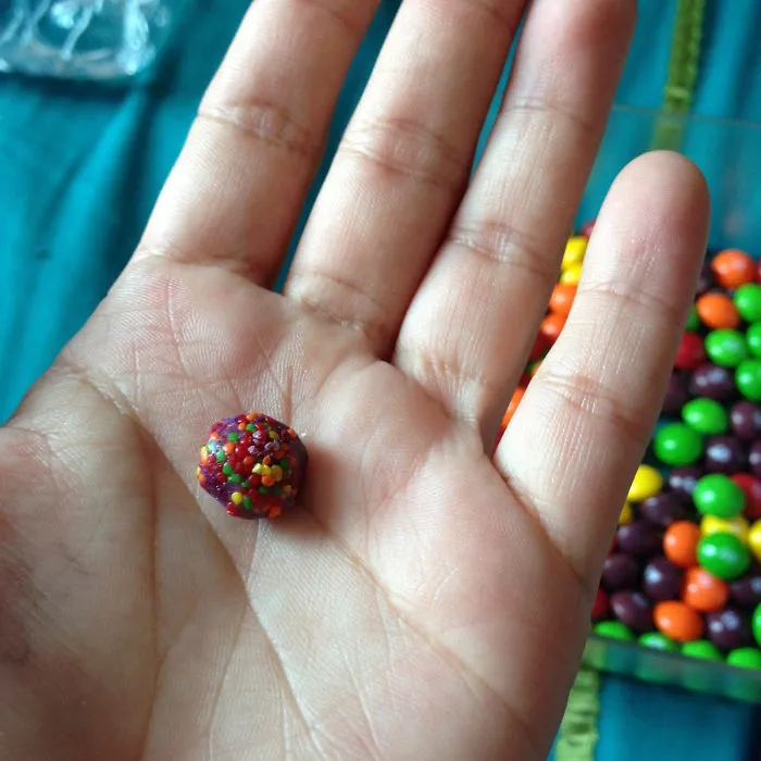 Esto estaba dentro de la bolsa de Skittles