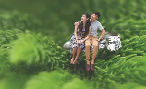 I Turned This Couple's Pre-Wedding Photo Shoot Into A Thumbelina-Inspired Fairy Tale