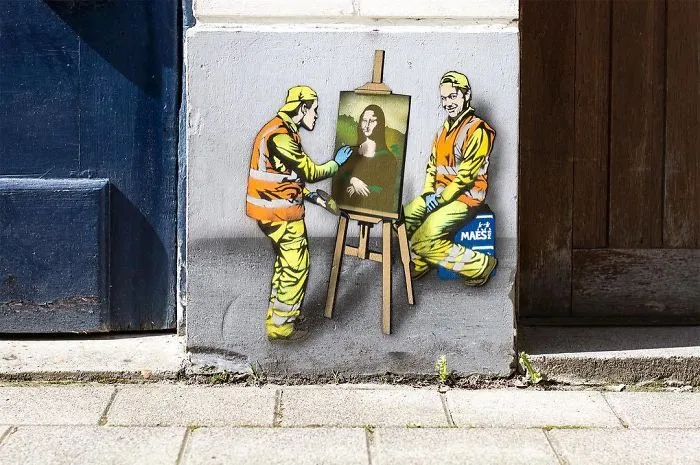 Secret Life Of Tiny Workers Revealed By This Belgium Street Artist