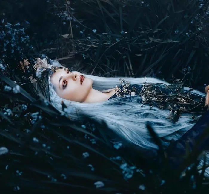 This Photographer Photographs Women Like No One Else, And The Result Is Straight From A Fairy Tale 