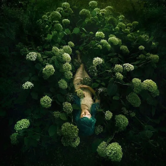 This Photographer Photographs Women Like No One Else, And The Result Is Straight From A Fairy Tale 