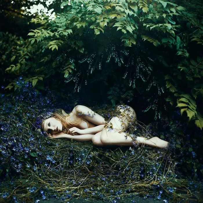 This Photographer Photographs Women Like No One Else, And The Result Is Straight From A Fairy Tale 