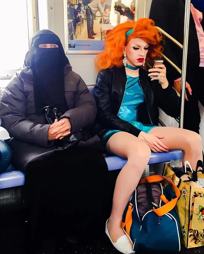 A Randomly Image Taking On A Subway Ride To Manhattan From Astoria